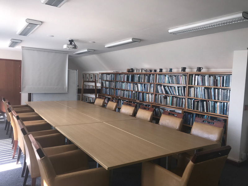 Library-800
