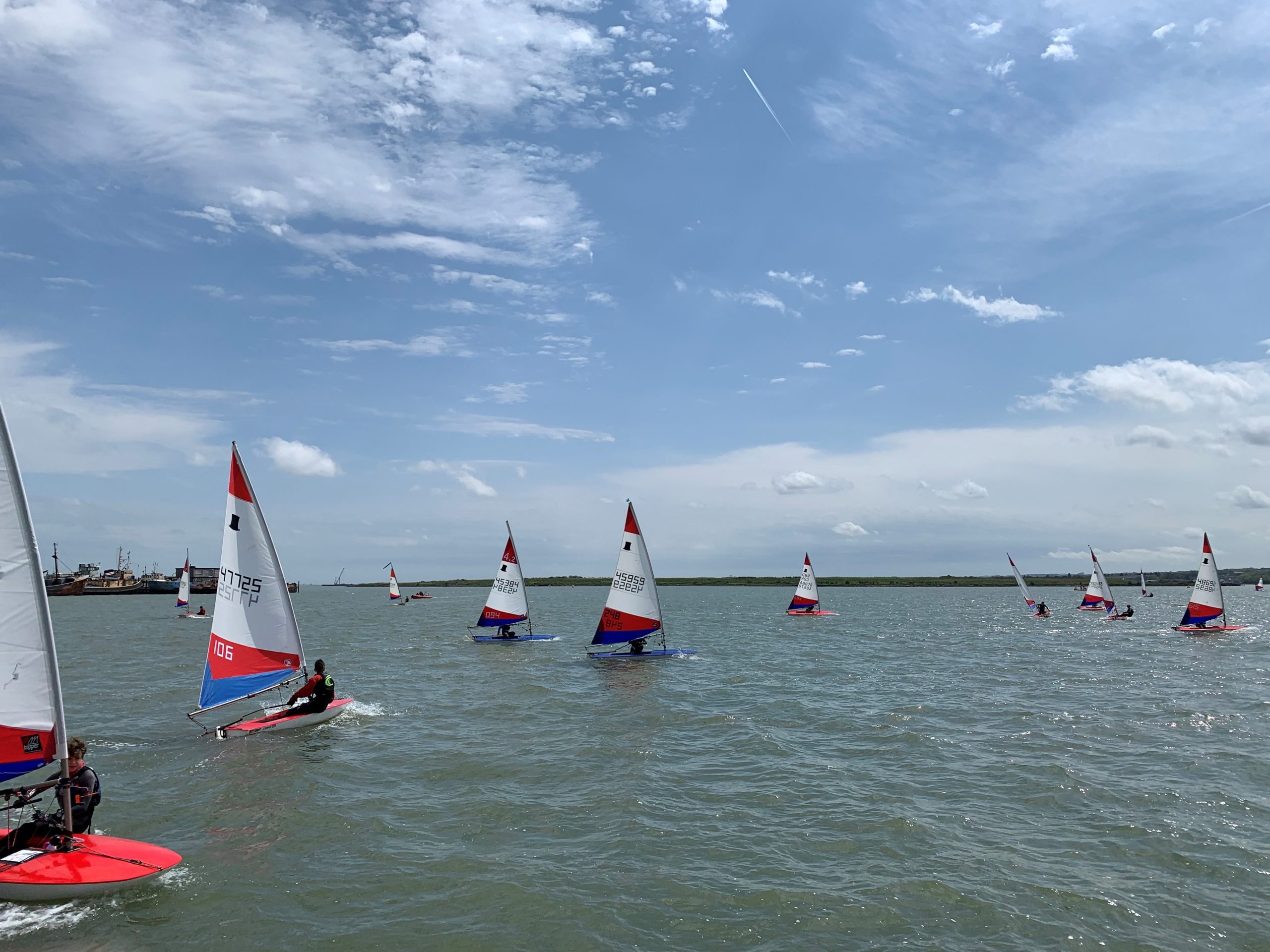 Youth topper racing